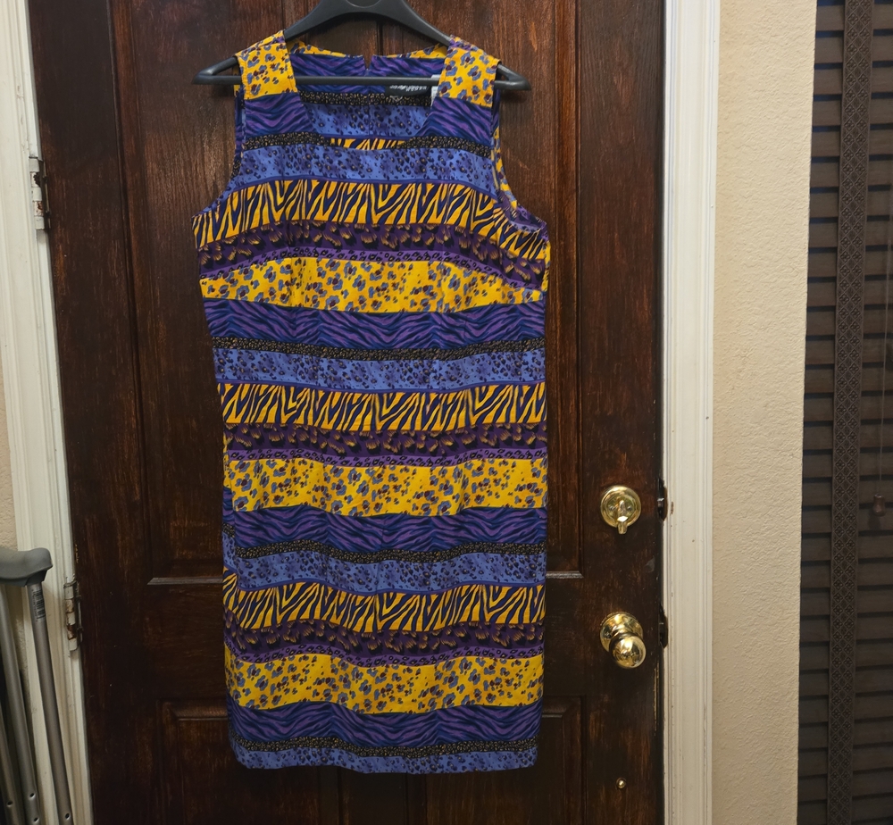 Sag Harbor Yellow and Purple Sleeveless Midi 20w Shift Dress